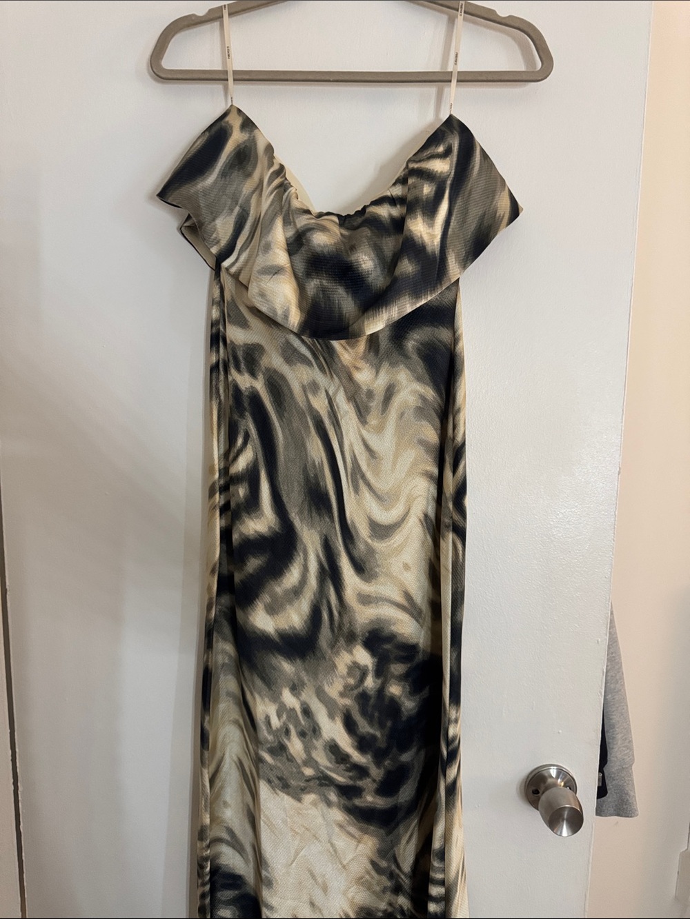 Slip Maxi strapless Dress in Black and Cream - Women's Elegant Swirl Print